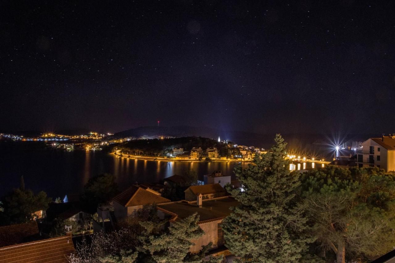 The Grande - Huge Terrace - Amazing Sea Views - Tastefully Furnished - Access To Rooftop Terrace And Gym - Hillside Apartments Rogoznica Rogoznica  Bagian luar foto