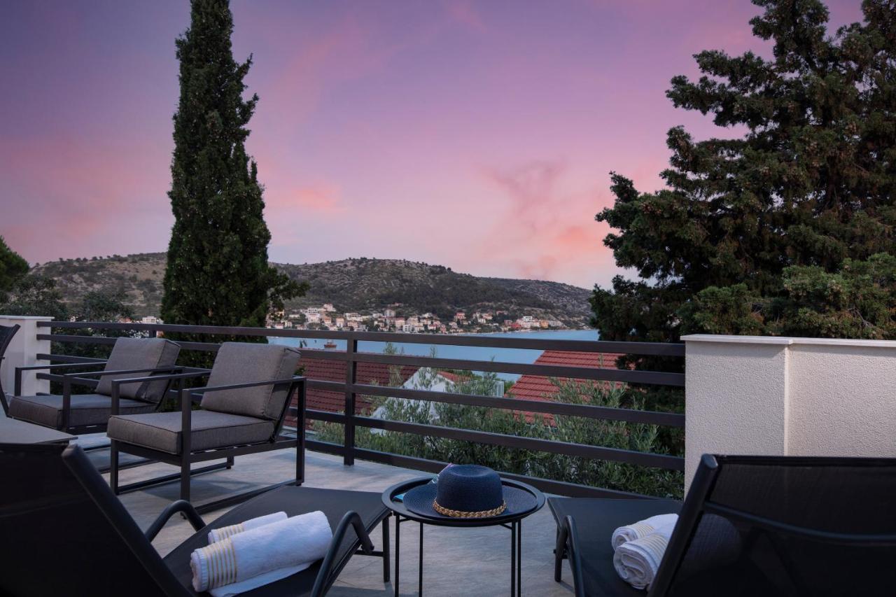 The Grande - Huge Terrace - Amazing Sea Views - Tastefully Furnished - Access To Rooftop Terrace And Gym - Hillside Apartments Rogoznica Rogoznica  Bagian luar foto