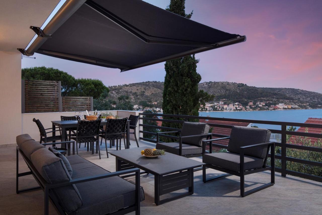 The Grande - Huge Terrace - Amazing Sea Views - Tastefully Furnished - Access To Rooftop Terrace And Gym - Hillside Apartments Rogoznica Rogoznica  Bagian luar foto