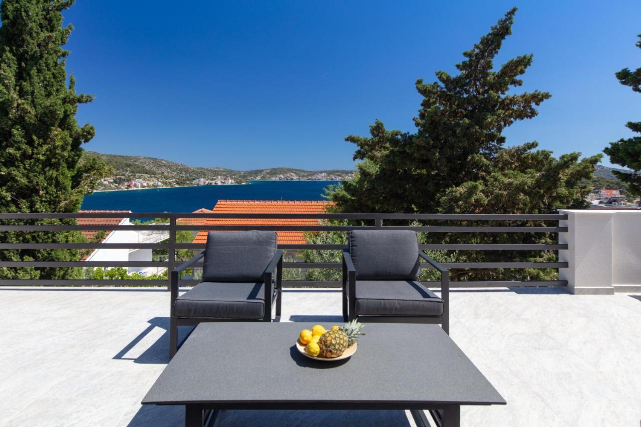 The Grande - Huge Terrace - Amazing Sea Views - Tastefully Furnished - Access To Rooftop Terrace And Gym - Hillside Apartments Rogoznica Rogoznica  Bagian luar foto